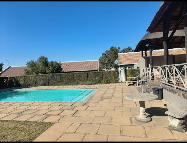 1 bed property to rent in BUSHWILLOW PARK